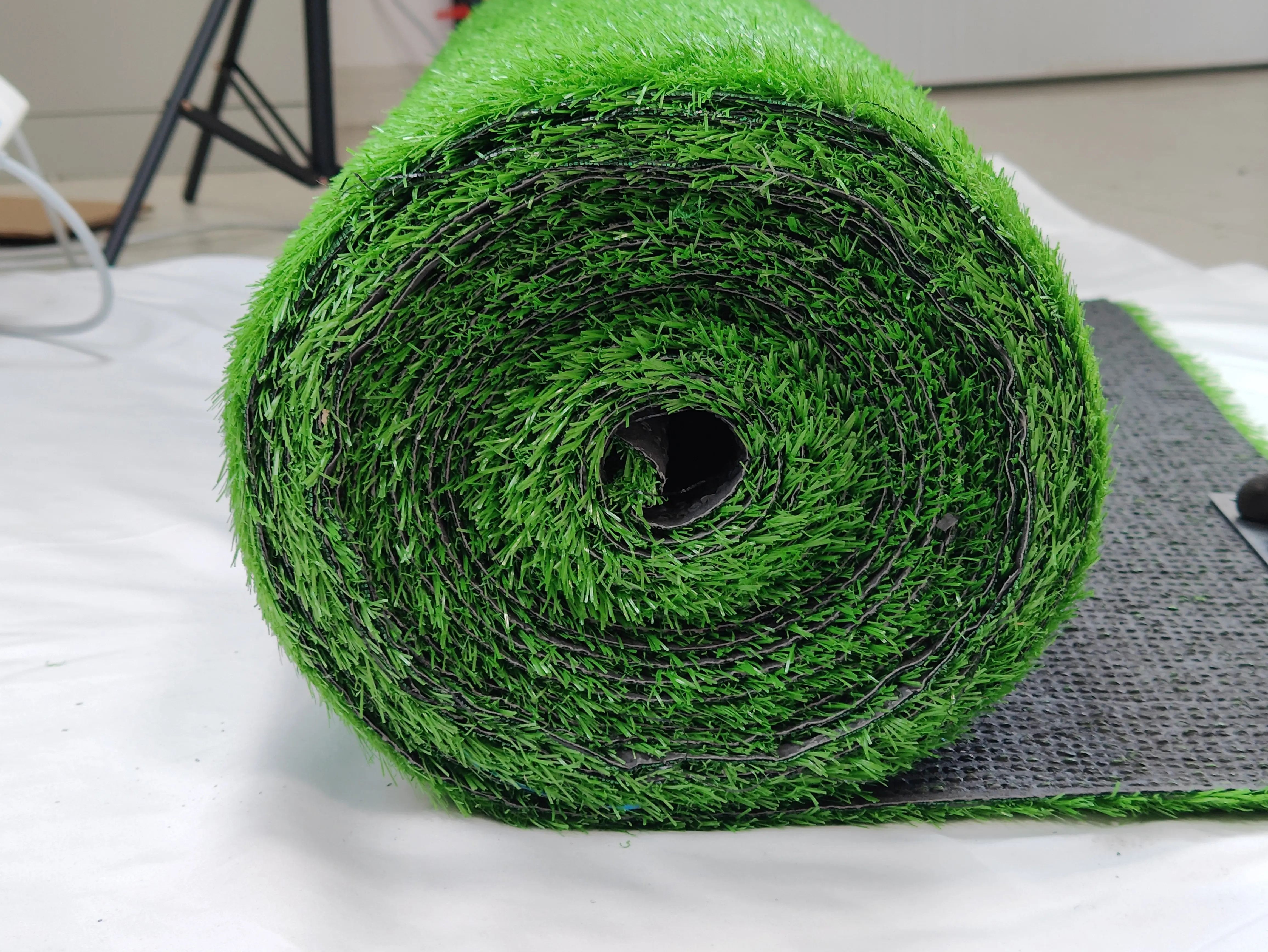 Why Does Artificial Grass Become More and More Popular？