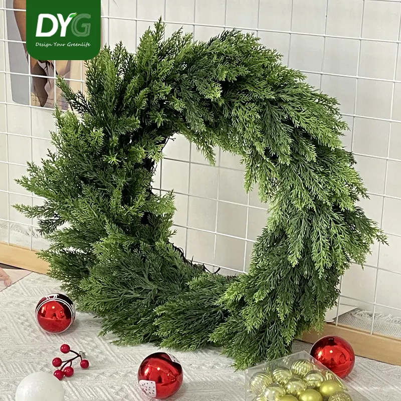 Wholesale Plain Christmas Wreaths for Home Decoration PE Christmas Wreath 60cm Lighted Outdoor Christmas Wreaths Plain Featured Image
