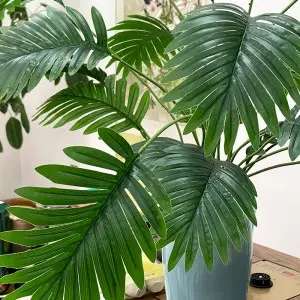 Tropical Faux Palm Tree and Monstera Leaves Artificial Floral Arrangement for Birthday Plastic Material for Indoor Decor
