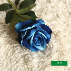 Artificial Red Flowers Pearl Flannel Silk Roses Faux Bridal Wedding Bouquet for Home Garden Party Floral Decor